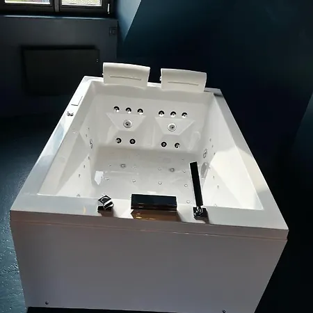 La Isahora. Les Locations Isahora C'est Aussi Plusieurs Appart' De Standing à 2 Pas Du Château D'eu, Des Falaises Du Tréport, De Mers Les Bains Et Aux Portes De La Baie De Somme