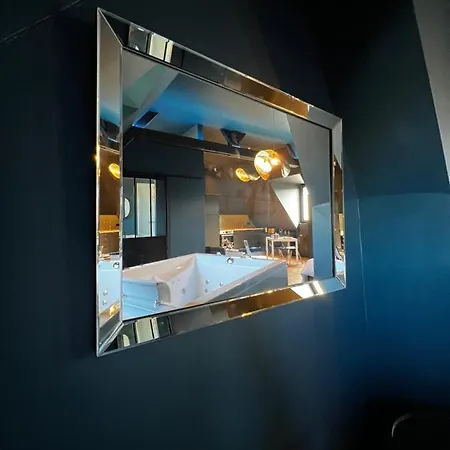 Appartement La Isahora. Les Locations Isahora C'est Aussi Plusieurs Appart' De Standing à 2 Pas Du Château D'eu, Des Falaises Du Tréport, De Mers Les Bains Et Aux Portes De La Baie De Somme *